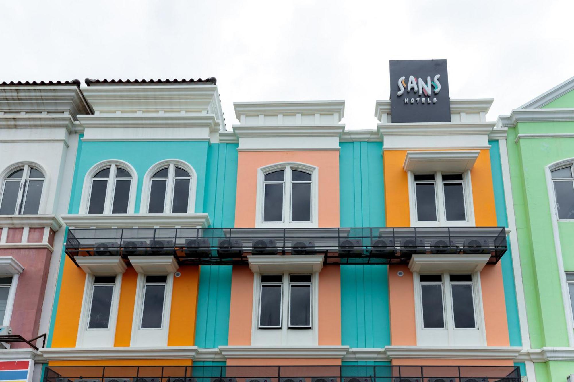 Sans Hotel Kelapa Gading Jakarta Exterior foto